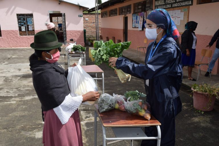 Entregan raciones alimenticias para 4.000 familias de los sectores rurales