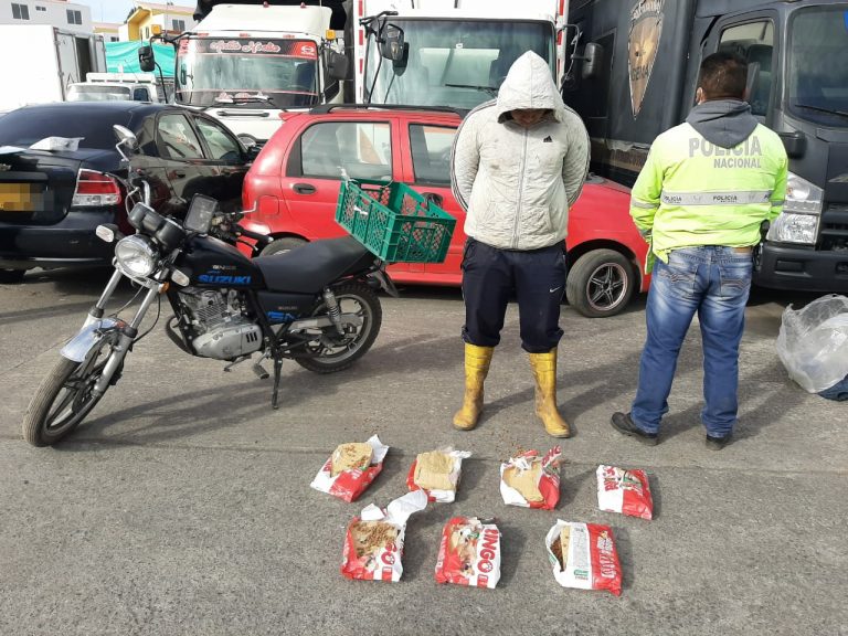 Intentó camuflar marihuana en comida para perros