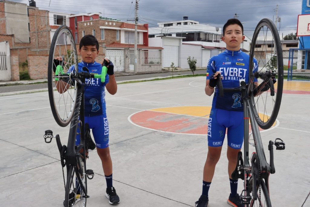 Cilistas carchenses brillan hoy en Colombia