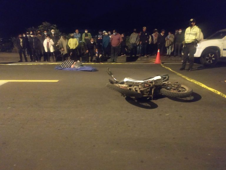 Joven perdió la vida en su motocicleta