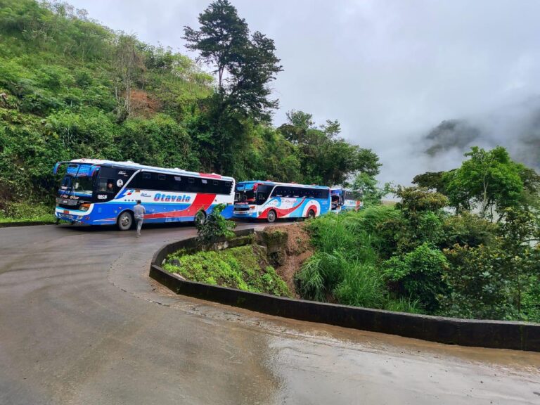 COMO CONSECUENCIA DE LAS LLUVIAS INTENSAS LA PREFECTURA IMPLEMENTA 14 FRENTES DE TRABAJO PARA REHABILITAR CAMINOS DESTRUIDOS