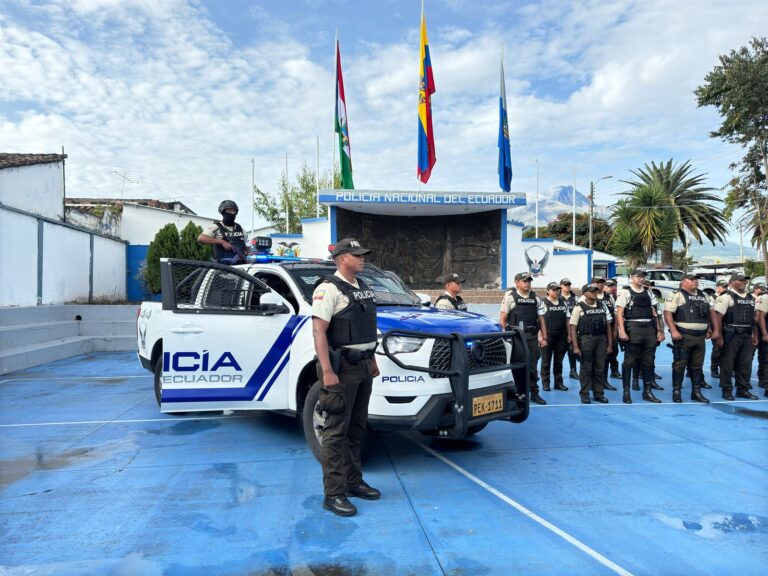 FORTALECIMIENTO DE LA SEGURIDAD VIAL EN IMBABURA: ENTREGA DE NUEVAS UNIDADES POLICIALES