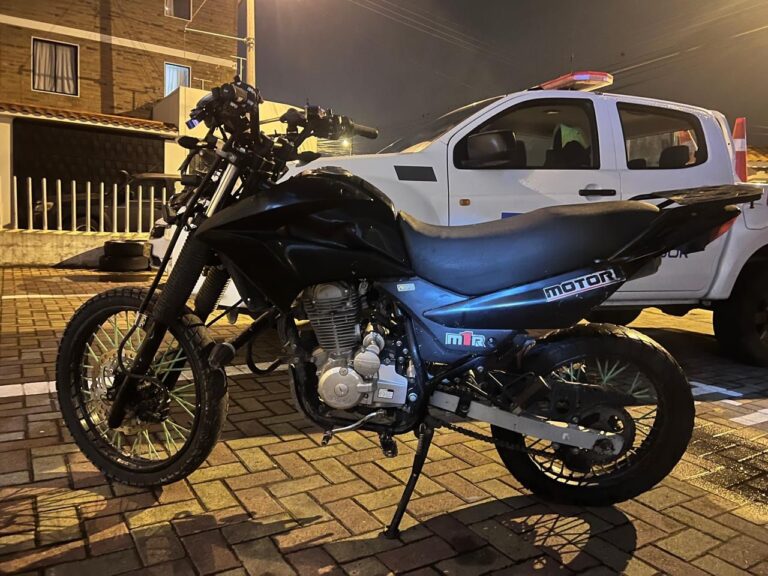 POLICÍA NACIONAL RECUPERA MOTOCICLETA ROBADA Y APREHENDE A IMPLICADO DURANTE OPERATIVO «PERSEO» EN COTACACHI