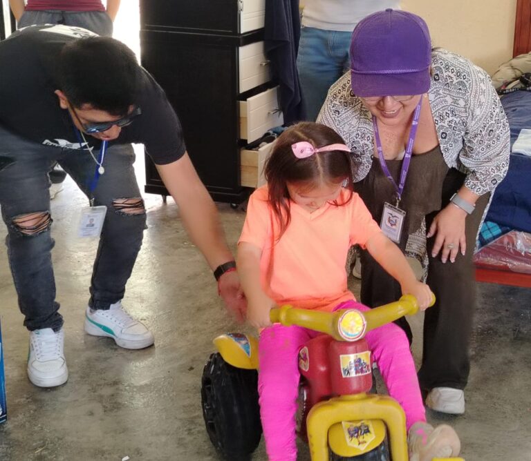 MIES HABILITA EL BONO DE CONTINGENCIA A FAMILIA AFECTADA POR DESLAVE EN SAN FRANCISCO DE SIGSIPAMBA