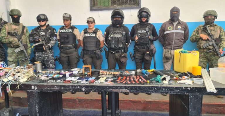 BLOQUE DE SEGURIDAD EN EL CPL-IBARRA