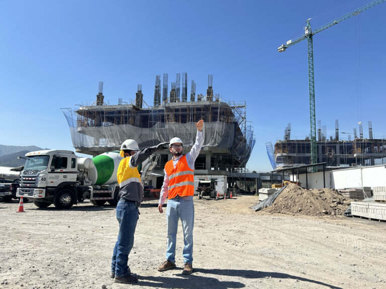 CEMENTO Y HORMIGÓN: SOLUCIONES DURADERAS Y RESILIENTES PARA LA CONSTRUCCIÓN EN ECUADOR