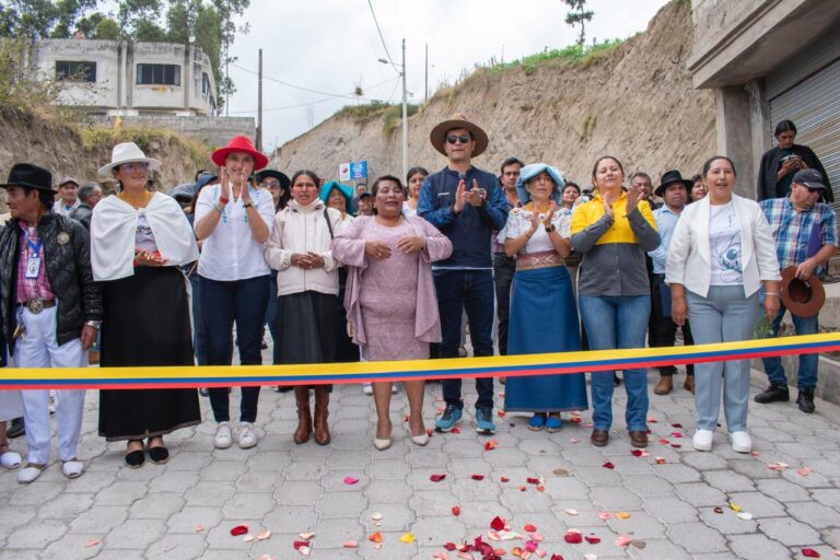 QUICHINCHE CELEBRA EL ADOQUINADO DEL SECTOR EL PANECILLO – TOLILLAS