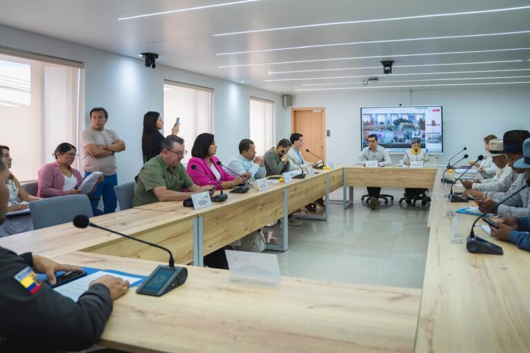 CON ENTREGA EN COMODATO DE INMUEBLE POR PARTE DE LA PREFECTURA IMBABURA FORTALECE LA LUCHA CONTRA LA VIOLENCIA DE GÉNERO