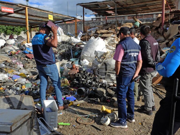 INTERVENCIÓN INTERINSTITUCIONAL INTERVIENEN RECICLADORAS POR PRESUNTO ROBO DE BIENES PÚBLICOS EN IBARRA