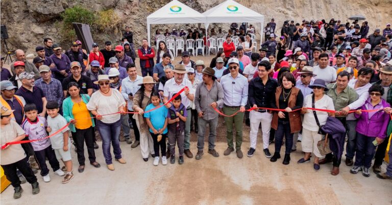 ALCALDÍA DE PIMAMPIRO INAUGURA PUENTE EN SANTA ROSA