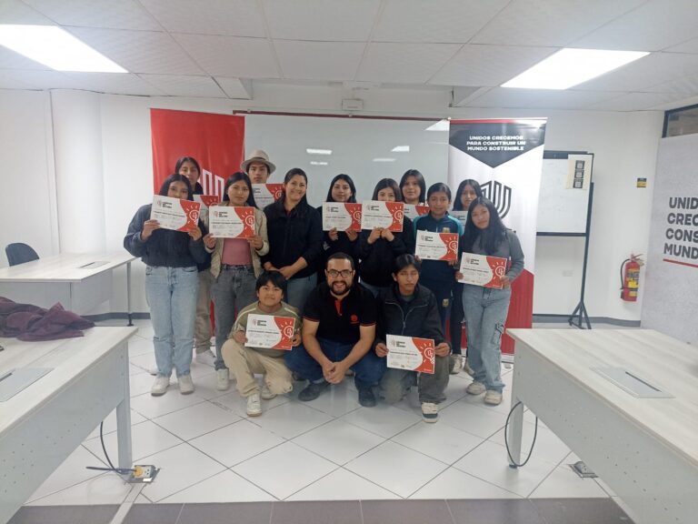 UNACEM ECUADOR IMPULSA EL PENSAMIENTO CRÍTICO Y LA CREATIVIDAD EN JÓVENES CON EL PROGRAMA VACACIONAL ‘GENIOS EN ACCIÓN’