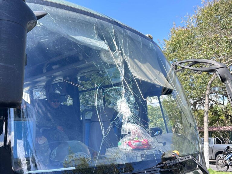 SOLDADOS HERIDOS DURANTE OPERACIONES DE SEGURIDAD EN OTAVALO