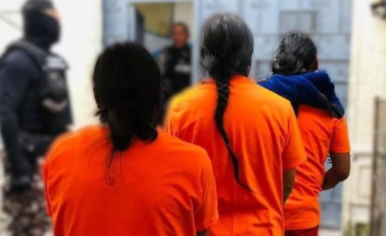 REUBICACIÓN DE TRES DETENIDOS POR PRESUNTO TERRORISMO EN OTAVALO