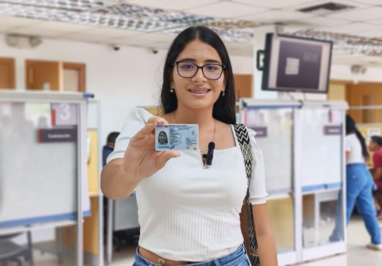 POR DISPOSICIÓN DEL PRESIDENTE DANIEL NOBOA, EL REGISTRO CIVIL DEL ECUADOR ATENDERÁ EL SERVICIO DE CEDULACIÓN SIN TURNO DEL 1 AL 4 DE DICIEMBRE DE 2025